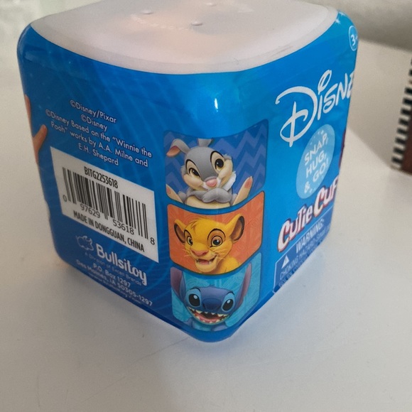 Series 2 Disney cutie cuff - Picture 2 of 2